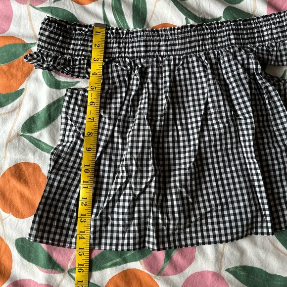 Guess Top - Picture 6 of 6